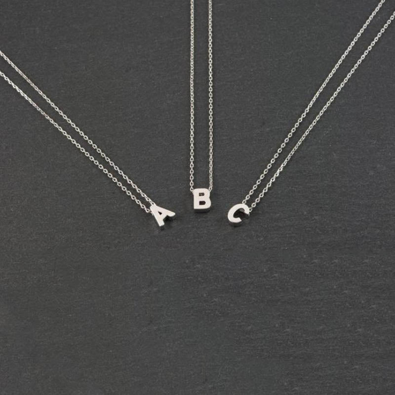 Collar Choker con Inicial Pequeña, Personalizado con Nombre