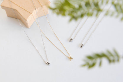 Collar Choker con Inicial Pequeña, Personalizado con Nombre