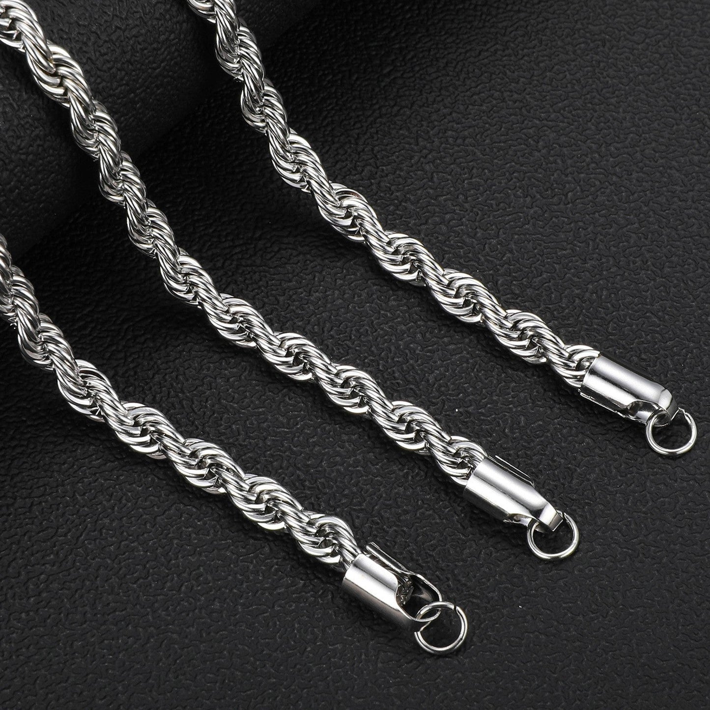 Collar de Cadena Twist en Acero Inoxidable
