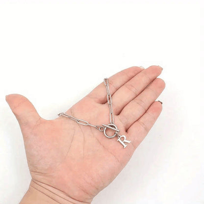 Collar Paperclip con Inicial y Cierre Circular