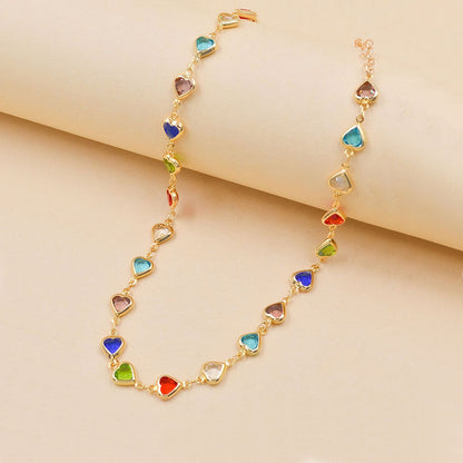 Collar Estilo Étnico con Corazón