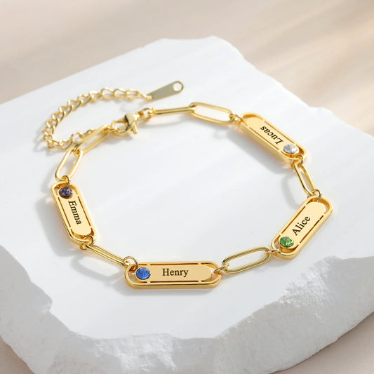 Pulsera delicada de eslabones clip con nombre y piedra de nacimiento