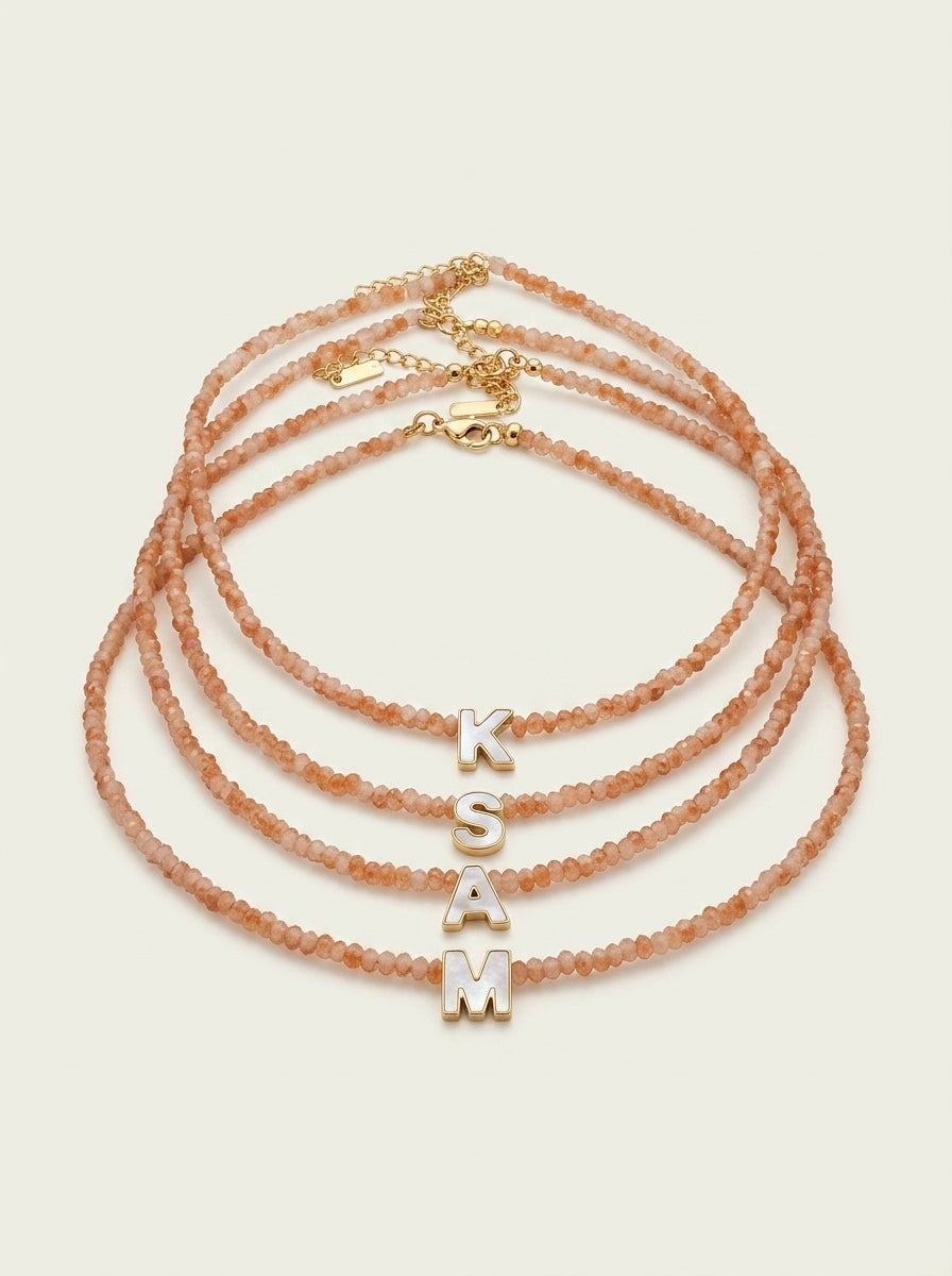 Collar con Piedras e Inicial