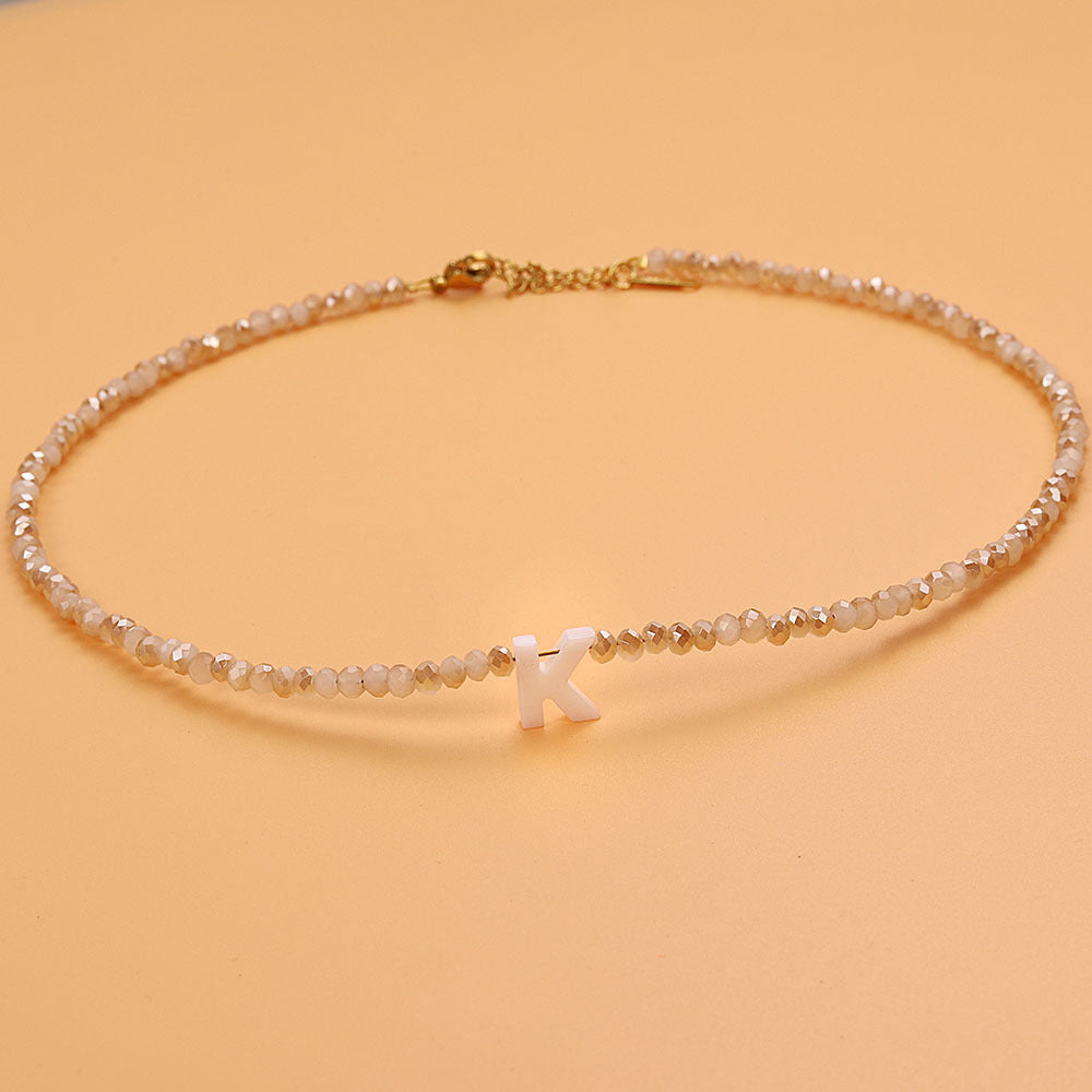 Collar con Piedras e Inicial