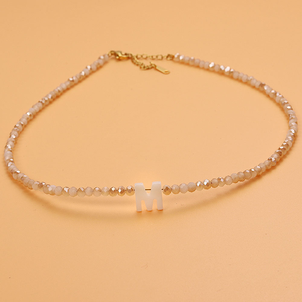 Collar con Piedras e Inicial