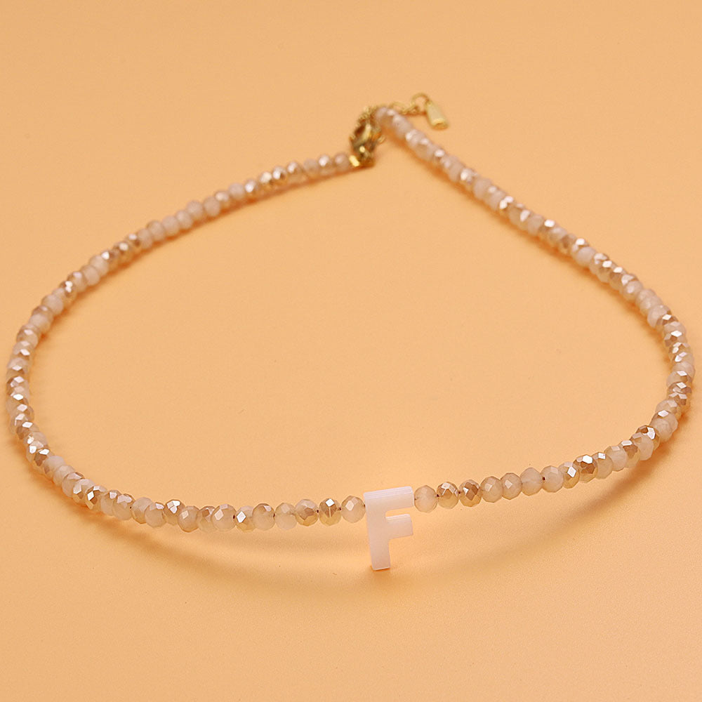 Collar con Piedras e Inicial
