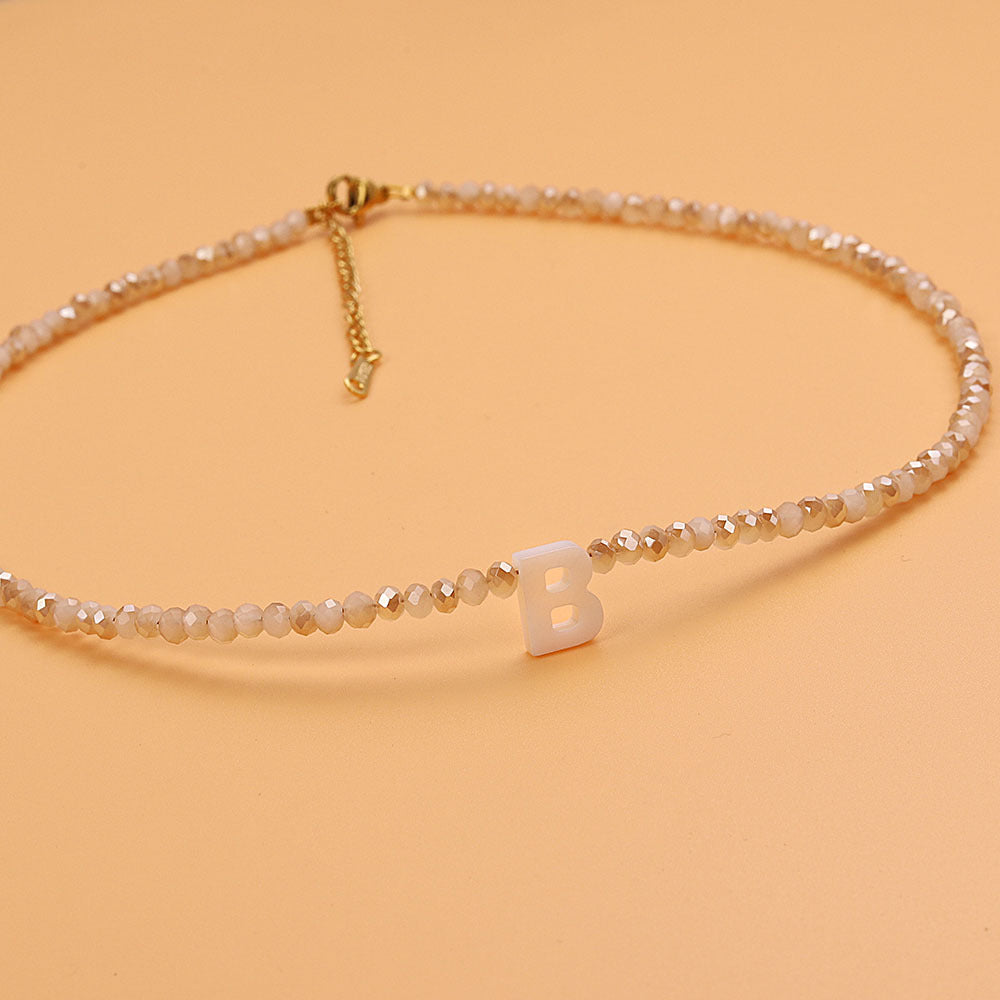Collar con Piedras e Inicial