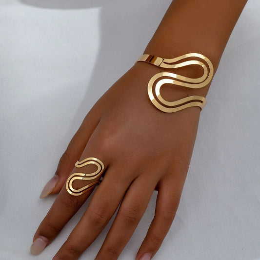 Set ajustable de pulsera y anillo de espiral moderna