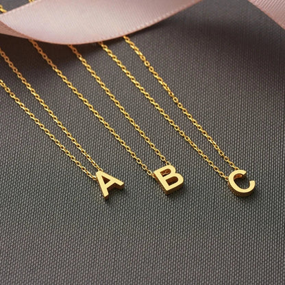 Collar Minimalista con Inicial