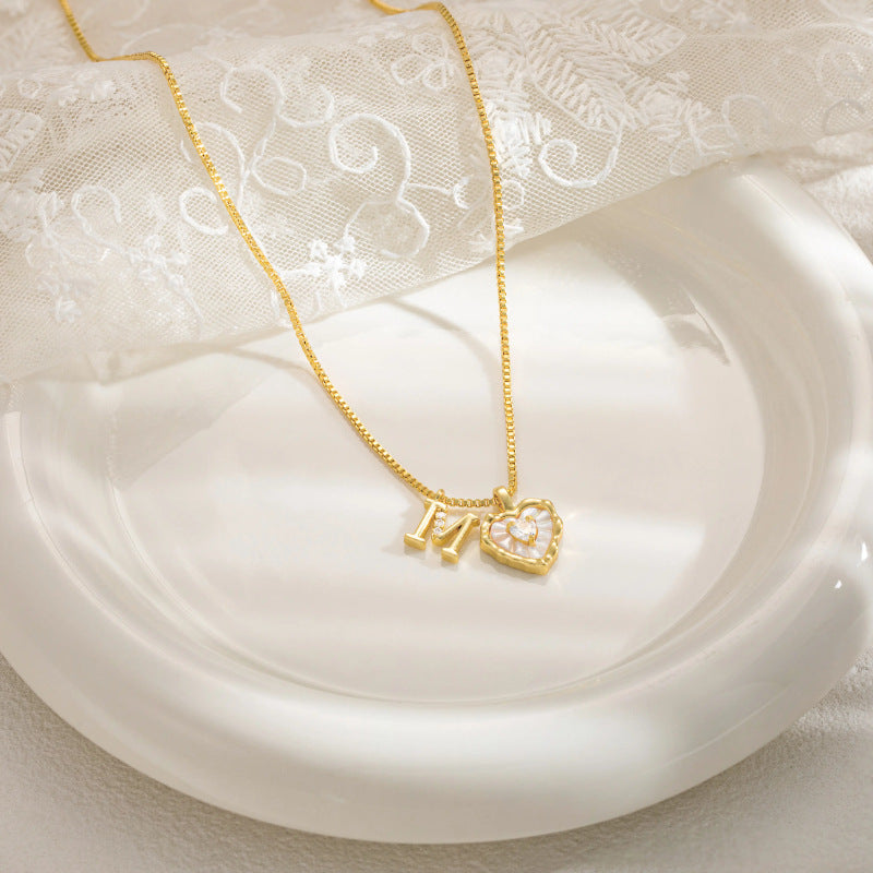 Collar de Corazón e Inicial con Brillo