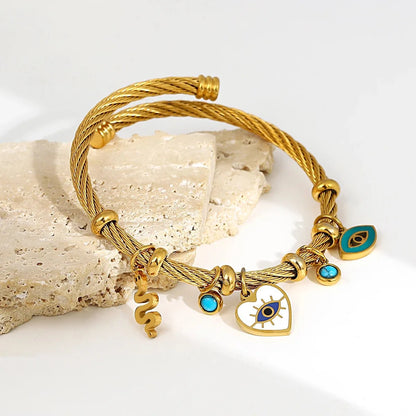 Brazalete bohemio de cuerda con ojo turco