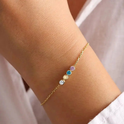 Pulsera delicada de cadena con piedra de nacimiento