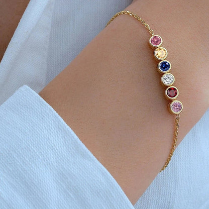 Pulsera delicada de cadena con piedra de nacimiento