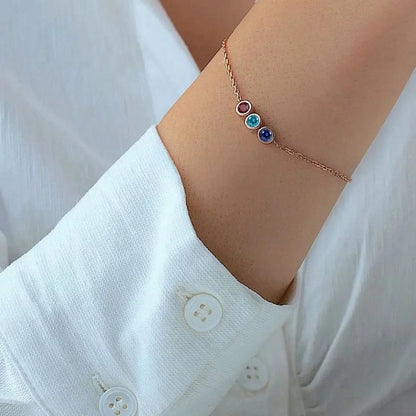 Pulsera delicada de cadena con piedra de nacimiento