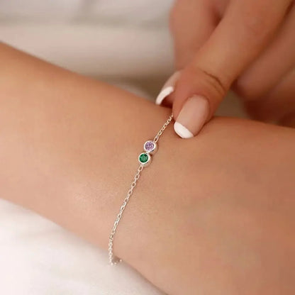 Pulsera delicada de cadena con piedra de nacimiento