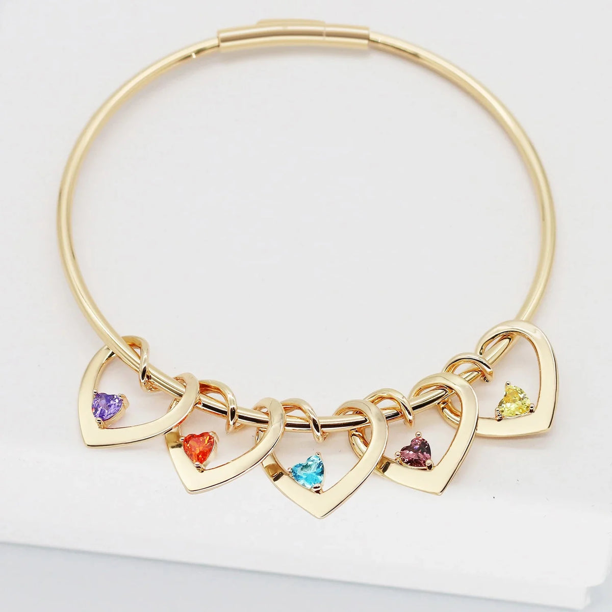 Set delicado con nombre, piedra de nacimiento y corazón: brazalete y collar