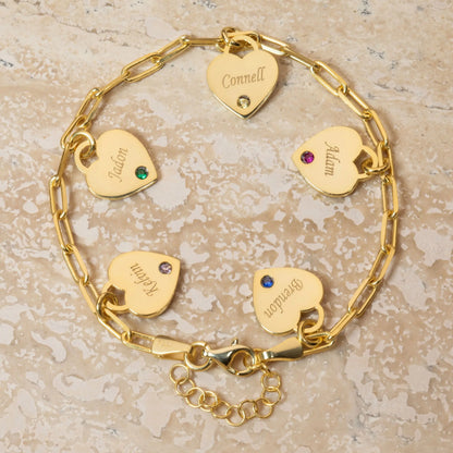 Pulsera delicada de eslabones clip con nombre, piedra de nacimiento y corazón