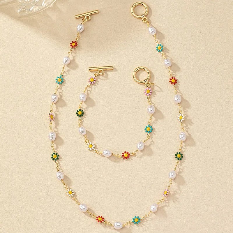 Set delicado Primavera Floral de perlas: pulsera y collar
