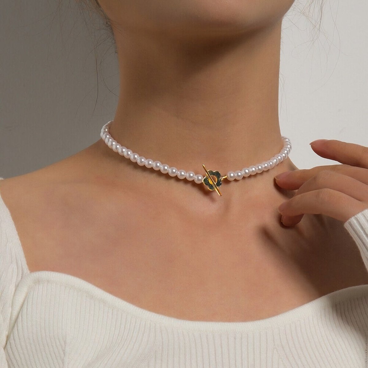 Choker Floral con Cierre de Flor