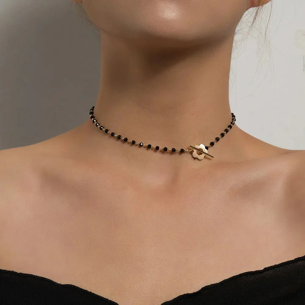 Choker Floral con Cierre de Flor