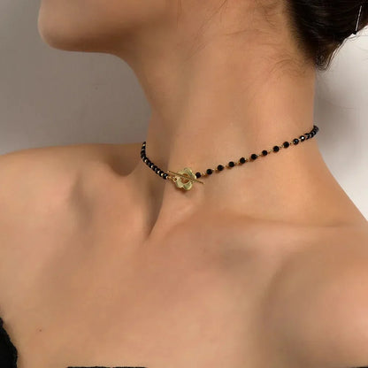 Choker Floral con Cierre de Flor